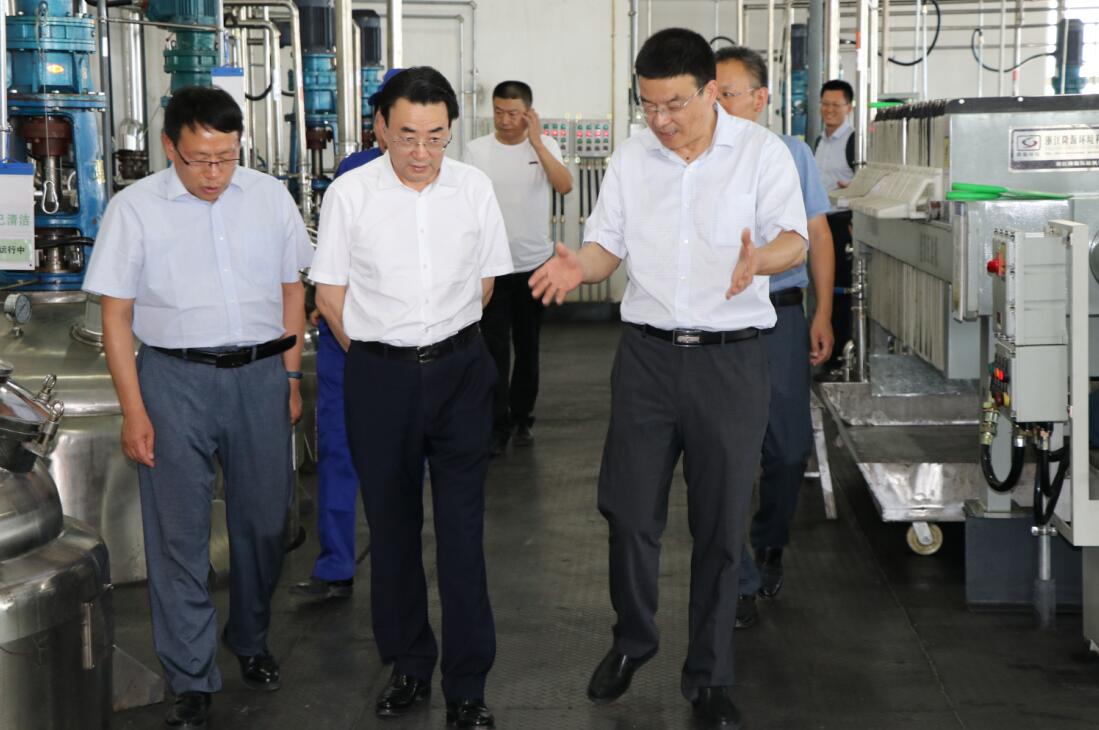 集團許憲平董事長赴新疆天山制藥 調(diào)研引導工作